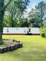351 River Dr Lobelville, TN 37097