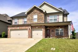 1105 Thrasher Dr Clarksville, TN 37040