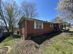 104 Division St Normandy, TN 37360
