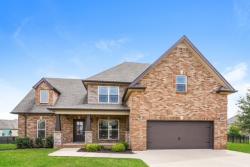 384 Waylon Ct Clarksville, TN 37043