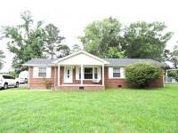1304 Oak Dr Manchester, TN 37355