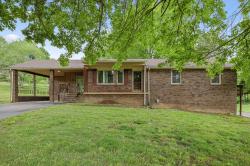 148 Maple St Gordonsville, TN 38563