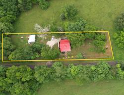 1650 E Beaverdam Rd Centerville, TN 37033