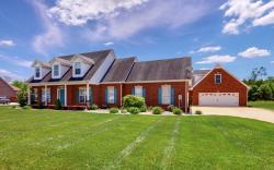 76 Grace Haven Court Hillsboro, TN 37342