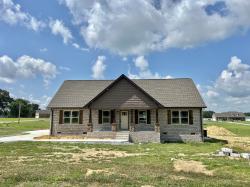 173 Randall Ln Manchester, TN 37355