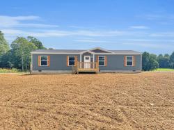 941 White Springs Rd Lafayette, TN 37083