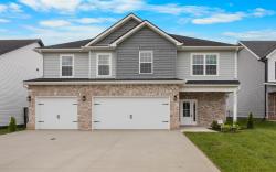 2582 Rafiki Dr Clarksville, TN 37042