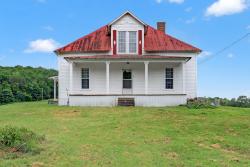 4225 New Harmony Road Hartsville, TN 37074