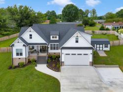 332 Country Club Rd Winchester, TN 37398