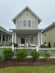 1073 Rochelle Ave Thompsons Station, TN 37179