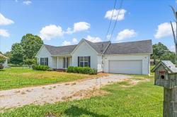 24 Parkview Dr Fayetteville, TN 37334