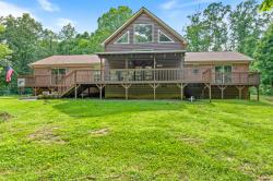 4357 Old Blacktop Rd Mc Ewen, TN 37101