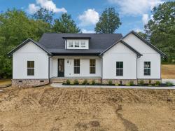 338 Woodland Creek Dr Mcminnville, TN 37110