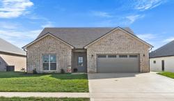 814 Willowicke Dr Clarksville, TN 37043