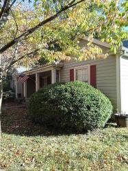 1802 Glen Oaks Ln Dyersburg, TN 38024