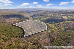1 Seagroves Rd Tracy City, TN 37387