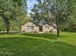 55 Rocky Lane Crossville, TN 38571