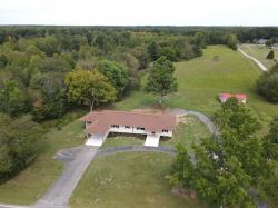 3786 Gnat Hill Rd Manchester, TN 37355