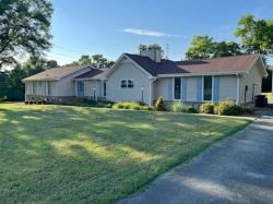 1810 W Lori Lee Dr Gallatin, TN 37066