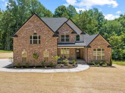 1253 Gholson Rd Clarksville, TN 37043