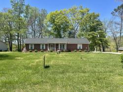 23 River Bluff Drive East Manchester, TN 37355