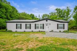 3840 Edd Ross Rd Cedar Hill, TN 37032