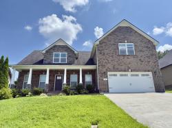 532 Larkspur Dr Clarksville, TN 37043