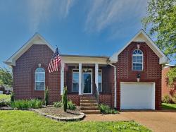 316 Lone Oak Dr White House, TN 37188