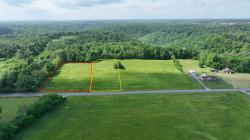 2 Dickens Hill Rd Bradyville, TN 37026