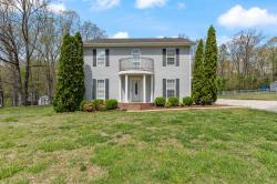 4255 Bellview Dr Nunnelly, TN 37137