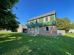 1204 Country Club Dr Tullahoma, TN 37388