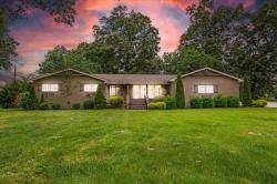 1809 Country Club Dr Tullahoma, TN 37388