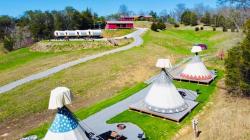 662 Gists Creek Rd Sevierville, TN 37876