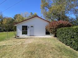 308 S Woodland St Manchester, TN 37355