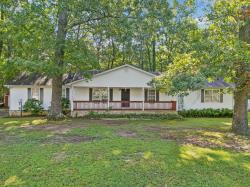 2153 Safe Haven Cir Estill Springs, TN 37330