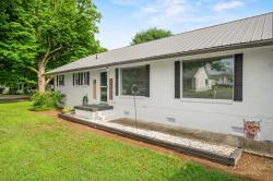 314 W 2nd Street Jasper, TN 37347