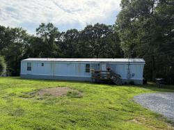 527 E Little Richland Rd Waverly, TN 37185