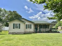1306 Mcmahan St Manchester, TN 37355