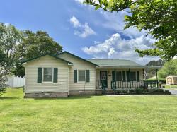 1306 Mcmahan St Manchester, TN 37355