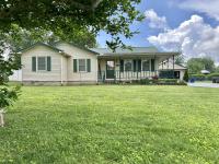 1306 Mcmahan St Manchester, TN 37355