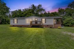 310 Highland St Chapel Hill, TN 37034