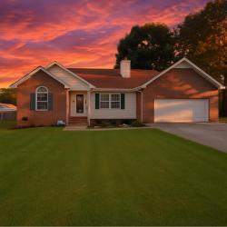 120 Jennings Cir Tullahoma, TN 37388