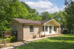 211 Smokey Dr Columbia, TN 38401