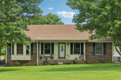 10615 Owens Chapel Rd Springfield, TN 37172