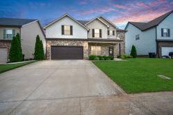 924 Tanager Ct Clarksville, TN 37040