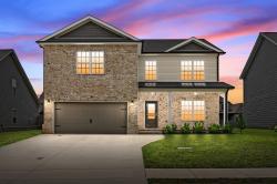1429 Kingbird Dr Clarksville, TN 37040