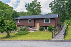 8212 Thornwood Drive Hixson, TN 37343