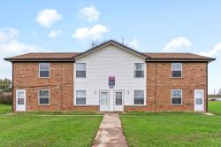 1044 Pembroke Oak Grove Rd Oak Grove, KY 42262