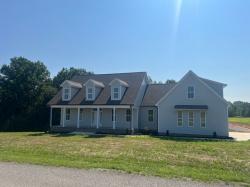 766 Awalt Dr Winchester, TN 37398