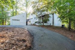 62 James River Lane Newport News, VA 23606